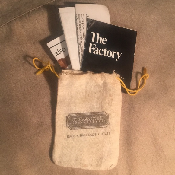 1986 Coach instructions and care paper.  Drawstring satchels - Picture 8 of 10